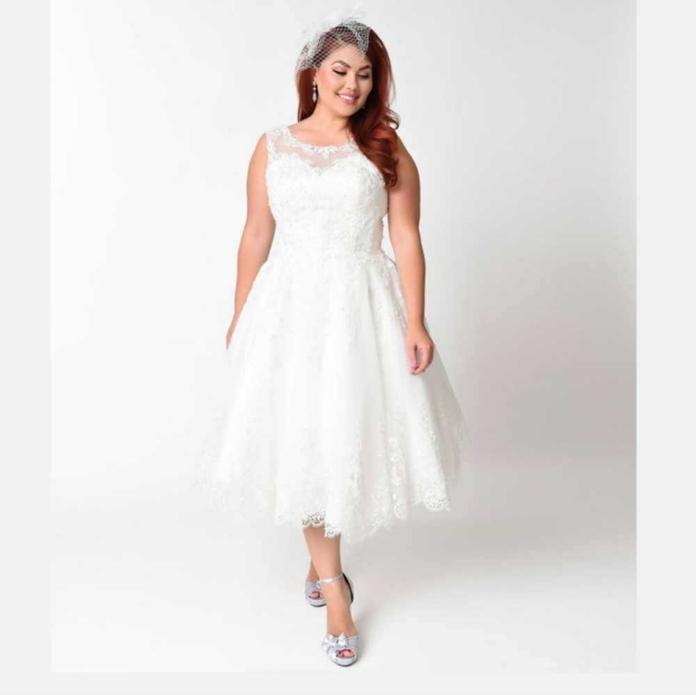 Unique Vintage Dress Bridal‎ 1X/16 NWT White Lace & Tulle Rhinestone Riviera